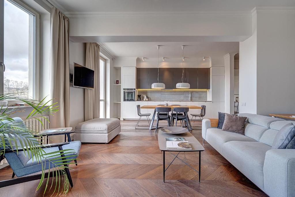 Vilnius Apartments & Suites - Gedimino avenue room 2